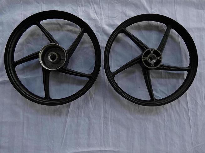 YCM011
