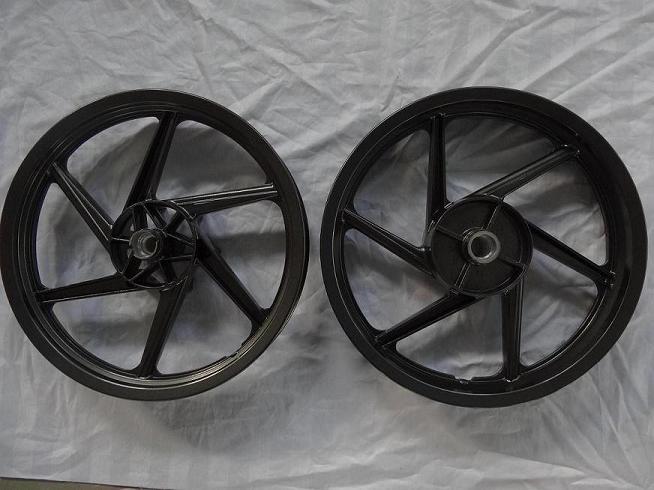 YCM033